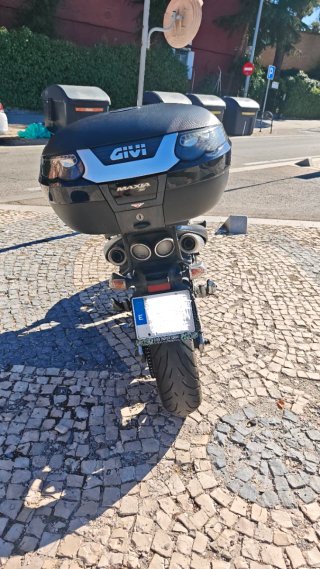 Suzuki GSR 600 Naked 2006