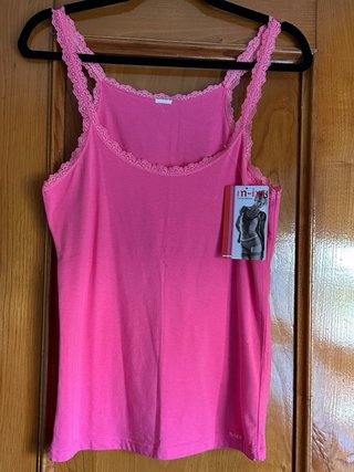 8 Camisetas de tirantes para mujer
