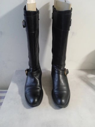 Botas altas de cuero negras