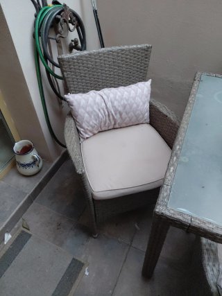 Mesa y 4 sillas terraza