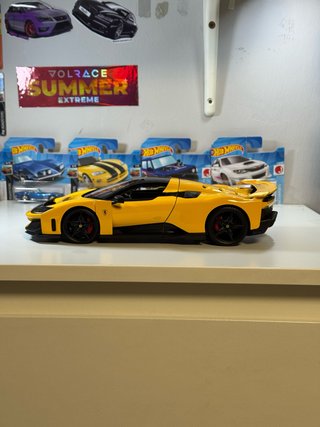 Maqueta Ferrari F80 Amarillo