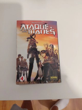Ataque a los titanes 4