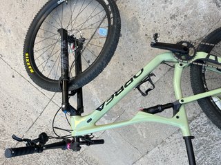 Orbea Oiz M30 Custom Verde Oliva