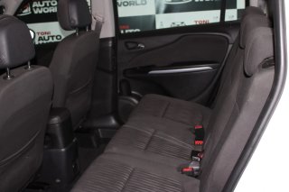 Opel Zafira Tourer 2012
