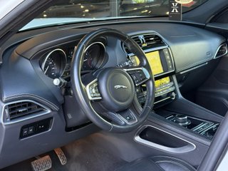 Jaguar F-Pace 2.0L i4D 120kW R-Sport