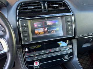 Jaguar F-Pace 2.0L i4D 120kW R-Sport