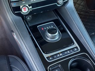 Jaguar F-Pace 2.0L i4D 120kW R-Sport