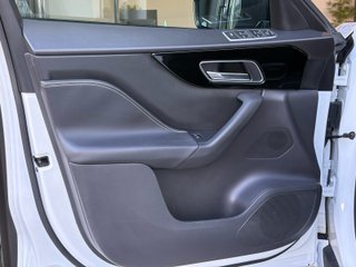Jaguar F-Pace 2.0L i4D 120kW R-Sport