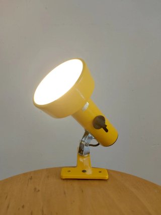 Lámpara pinza Fase Metal Amarillo