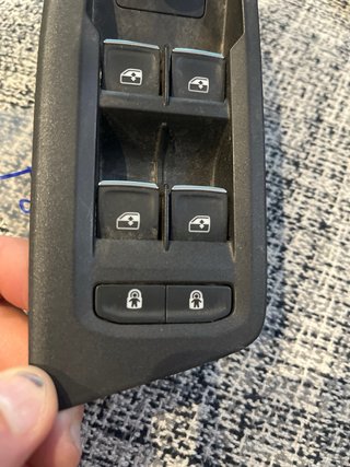 Mando elevalunas VW Touran 5T