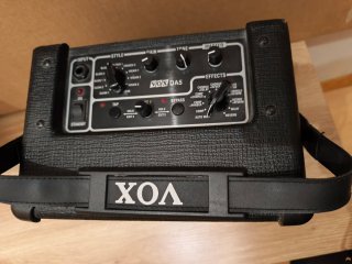 Pack Amplificador Vox DA5 + Micrófono Shure