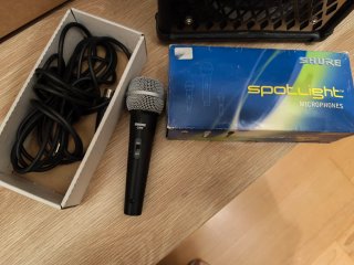 Pack Amplificador Vox DA5 + Micrófono Shure
