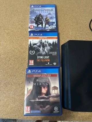 PS4 1TB + 3 Juegos + 2 Mandos