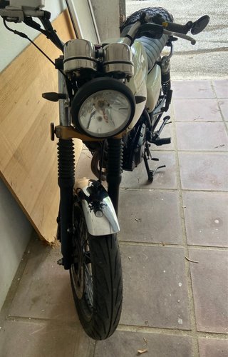 Moto Mash Black Seven 125 Beige