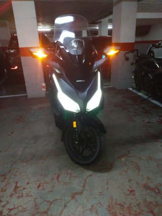 Honda Forza 350 Negra