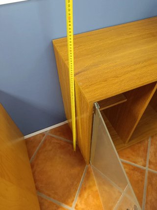 Mueble bajo y mueble alto con puertas de cristal