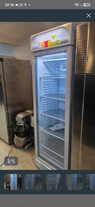 Congelador vertical puerta cristal