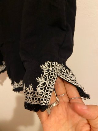 Mono corto bordado Calzedonia negro