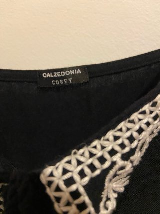 Mono corto bordado Calzedonia negro