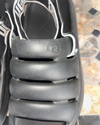 Sandalias UGG Negras