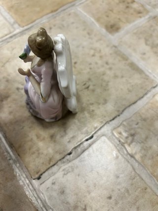 Figura de porcelana vintage dama sentada
