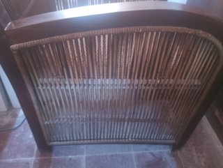 Sillón bambú y madera
