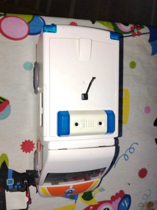Ambulancia Playmobil con figura