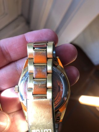 Reloj Lotus Dorado
