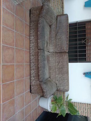 Sofá de 3 plazas en tela y cuero