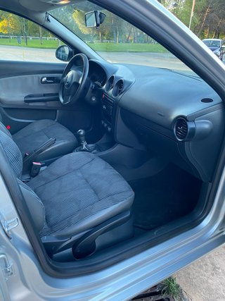SEAT Ibiza 2004