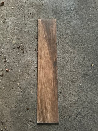 Suelo porcelánico imitación madera. 11 de 120x23cm