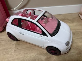 Coche Fiat Barbie Rosa y Blanco