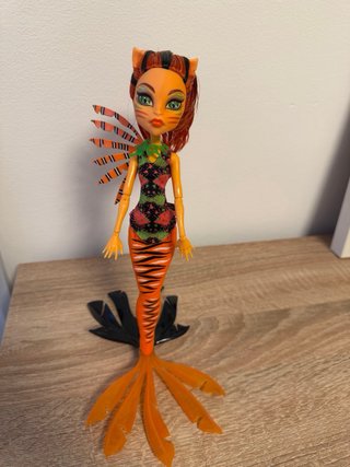 Muñeca Monster High Sirena Naranja