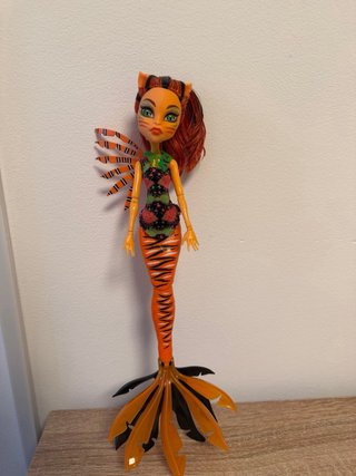 Muñeca Monster High Sirena Naranja