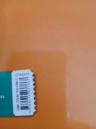 Libros de matemáticas y lengua de 5 de primaria.