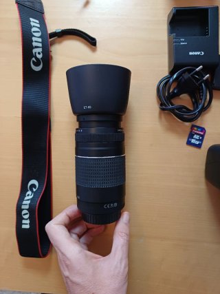 Canon EOS 1100D + 2 objetivos y accesorios