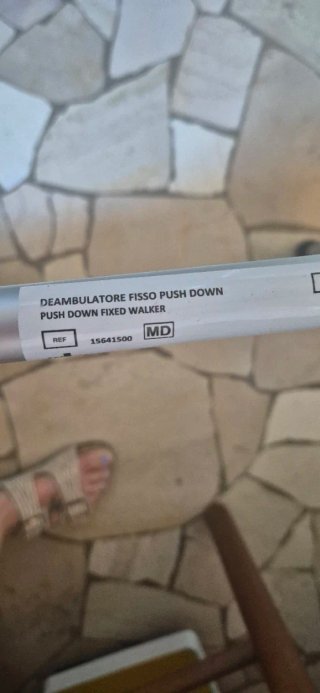 Deambulatore pieghevole in alluminio