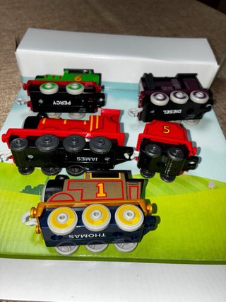 4 Trenini Thomas