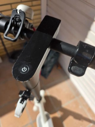 Patinete Xiaomi M365 con batería KO + accesorios