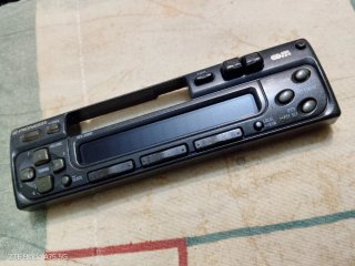 Frontal Radio Cassette Pioneer KEH-2400R.