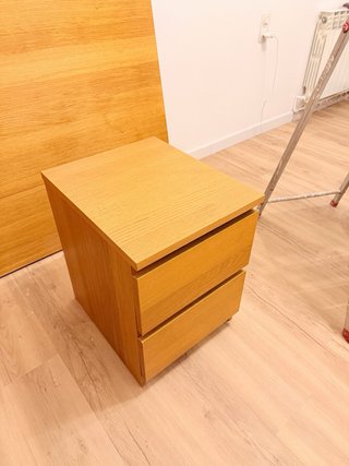 Comodino IKEA MALM in legno