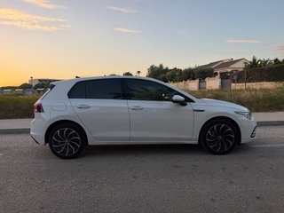 Volkswagen Golf 8 2.0tdi 150cv DSG 2021