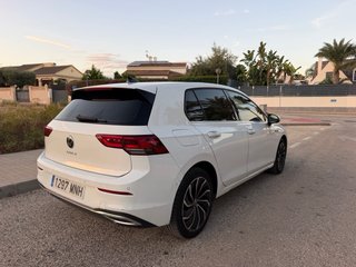 Volkswagen Golf 8 2.0tdi 150cv DSG 2021