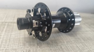Buje Trasero Novatec D712SB-B12 Negro