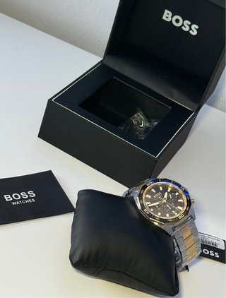 Reloj BOSS Negro y Dorado