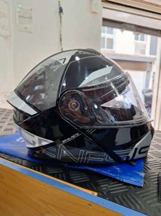 Casco de moto MT Helmets
