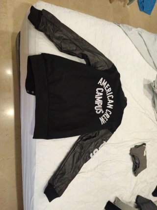 Chaqueta American Crew Negra y Gris