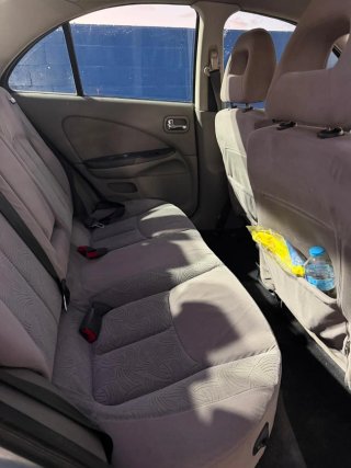 Nissan Almera 2002