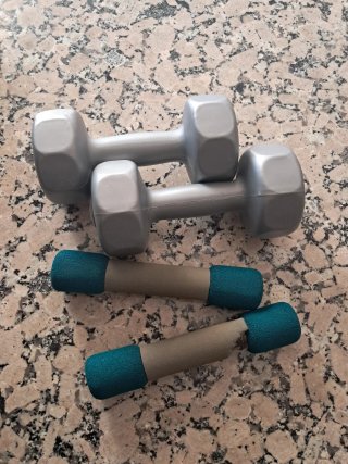 Pack 2 Pesas Grises y 2 Mancuernas