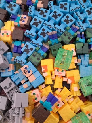 Minecraft Kinder Joy SIN Papeles ni Tarjetas, LEER